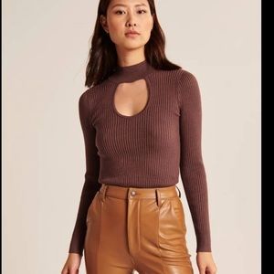 ABERCROMBIE & FITCH Long sleeve ribbed knit top size M